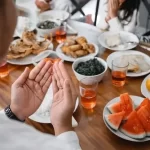 BAHAGIA DENGAN MEMBAHAGIAKAN ORANG LAIN