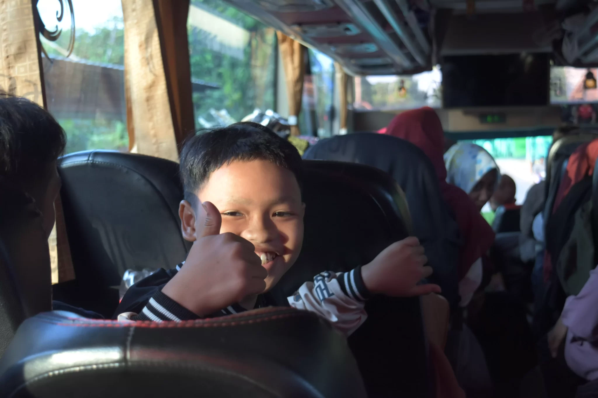 Adek Yatim Al-Jihad Surabaya