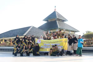 Adek Yatim Al-Jihad Surabaya