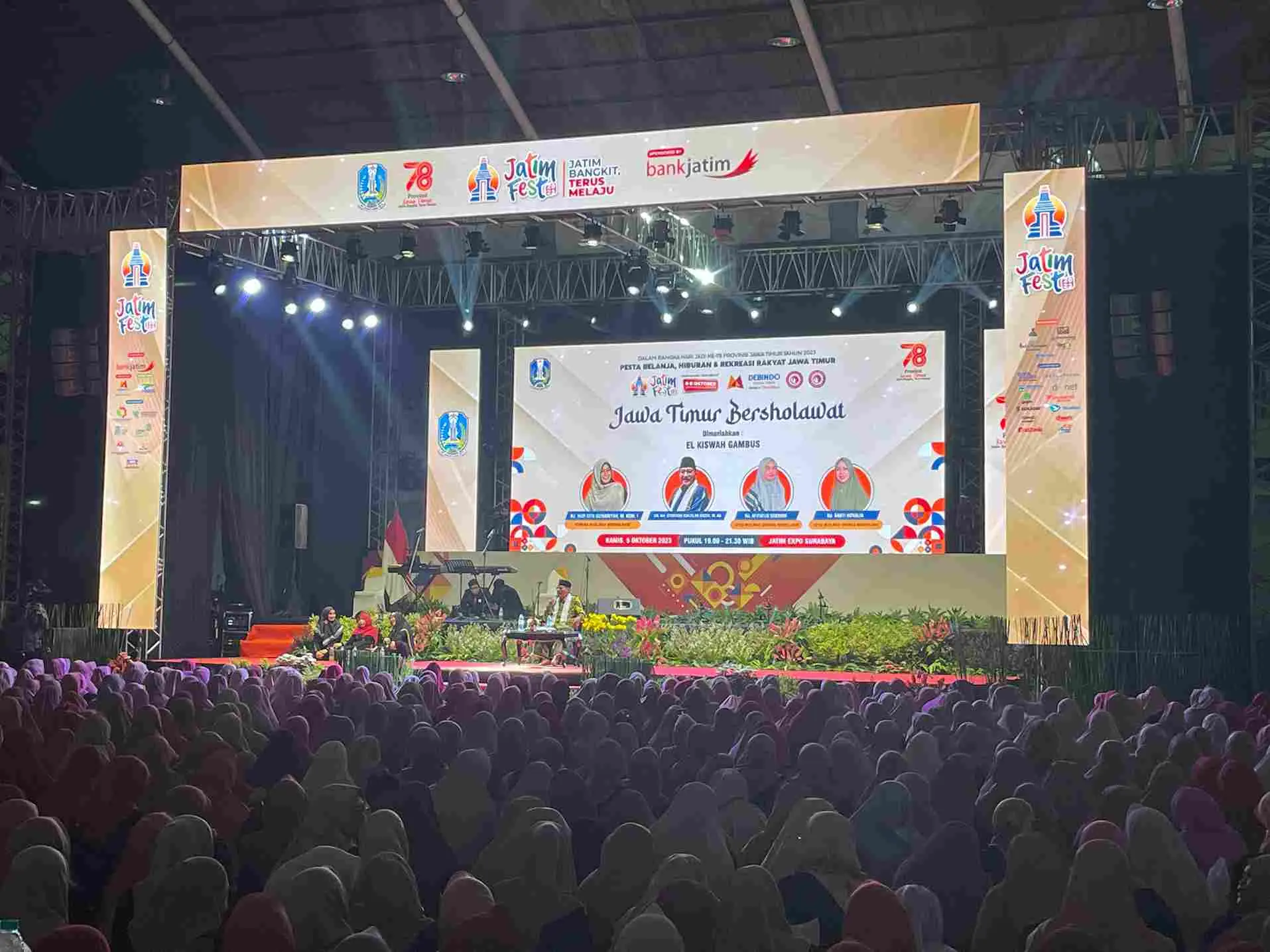 Niatkan Membaca Sholawat untuk Nirakati Keturunan