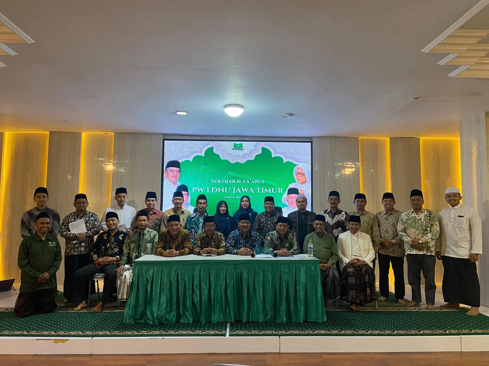 https://dasa.yayasanaljihad.org/lembaga-dakwah-pwnu-jawa-timur-adakan-sertijab-taaruf-pengurus-baru-periode-2024-2029-dan-pra-raker/