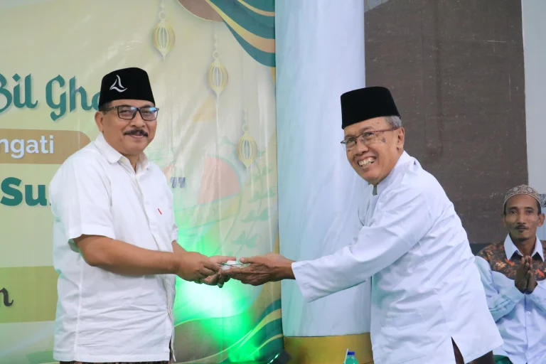 RIBUAN JAMAAH HADIRI MILAD KE-27 PONDOK PESANTREN AL-JIHAD SURABAYA